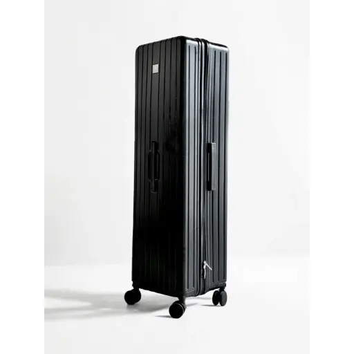Odyssey™ Hard Case UNIQ© Black